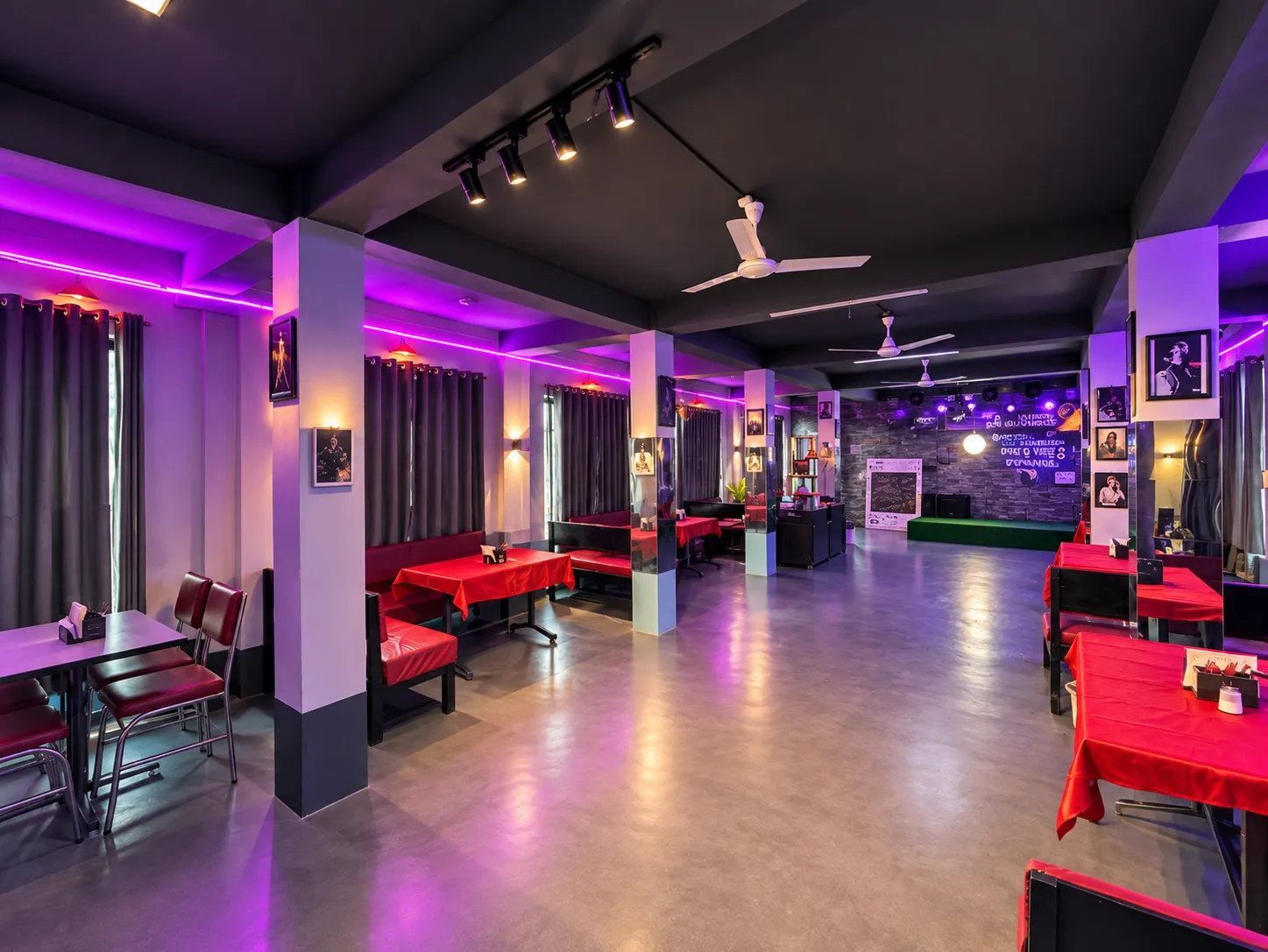 Evenings at The Retro Cafe: Food, Music & Good Company